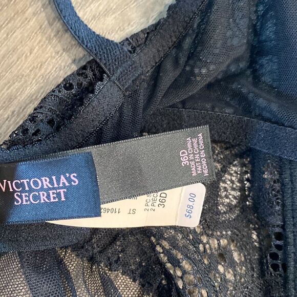 Victoria's Secret Babydoll  Black Lace Push Up Slip Size 36D - Picture 12 of 12